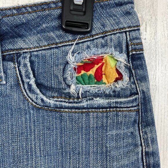 Dollhouse denim shorts cut off distressed embroidery boho rock & roll blue sz 7 - Picture 3 of 11